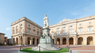Recanati - Piazza Leopardi
