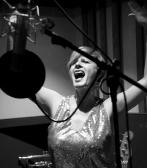 Vanessa Grey in studio-2