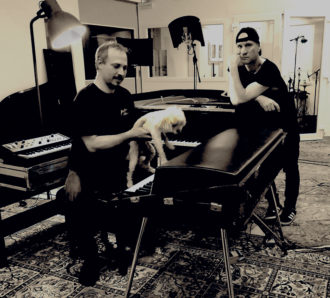 Tekna back cover official - 27 agosto