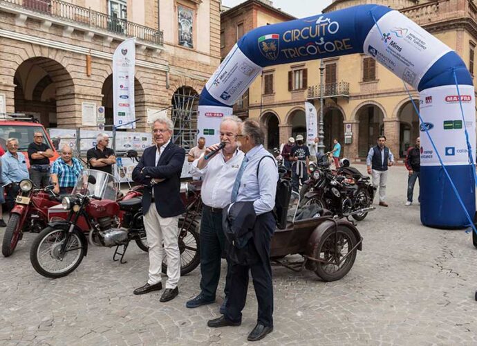 tolentino_scuro_carlorosi_manneschi-cop