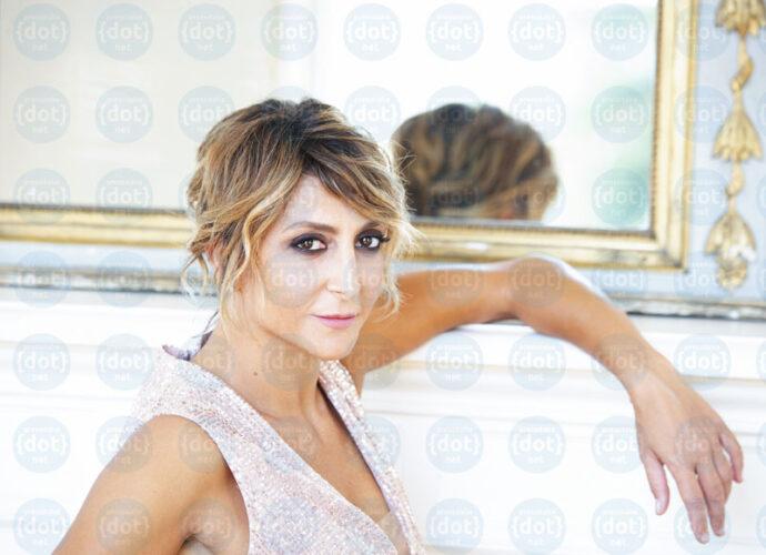 Paola-Minaccioni_Dal-Vivo-Sono-Molto-Meglio-cop