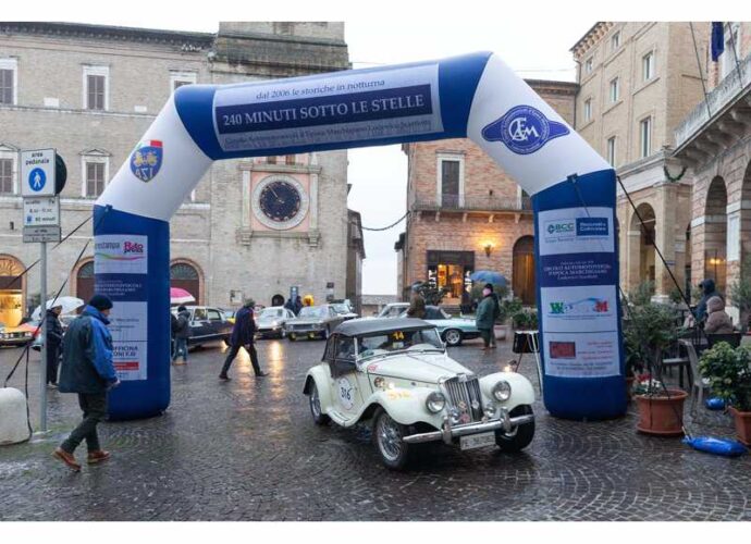 240 minuti sotto le stelle