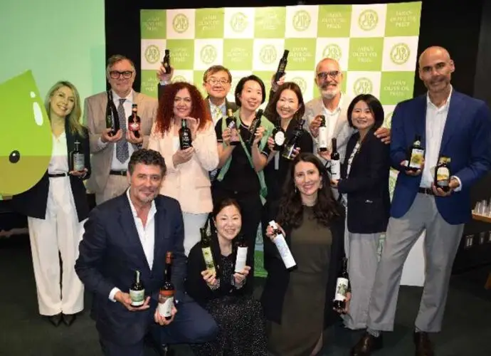 Japan Olive Oil Prize-cop